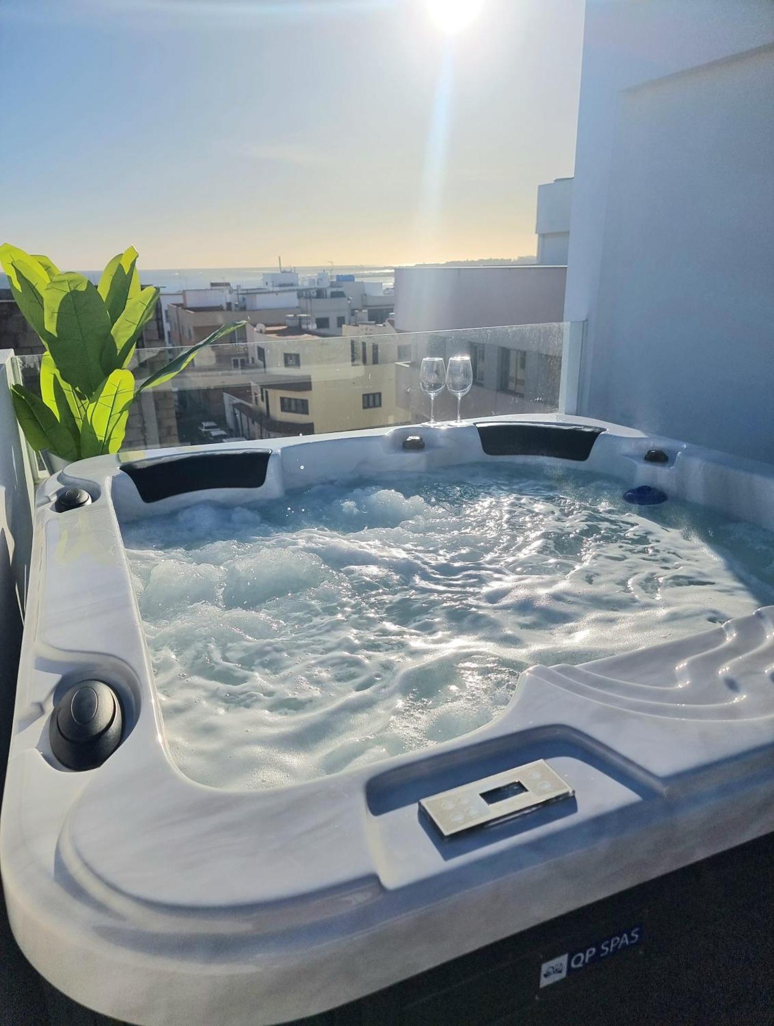 Luxury Penthouse Valentin With Jacuzzi Apartment Corralejo Exterior photo